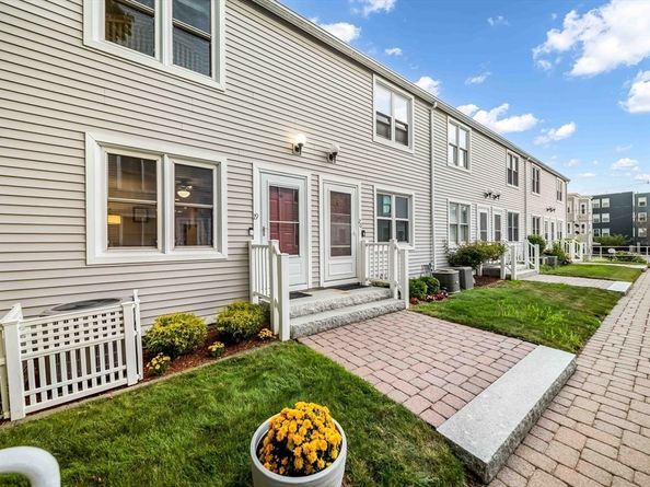 948 Broadway 19, Chelsea MA 02150