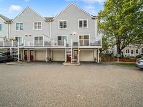 948 Broadway 19, Chelsea MA 02150