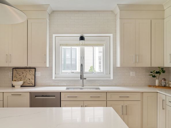75 Johnson Woods Dr 75, Reading MA 01867