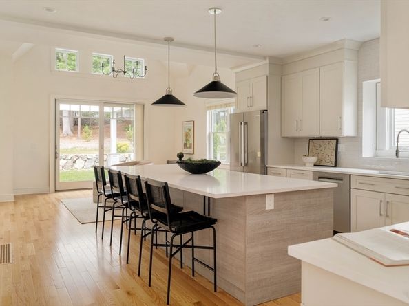 75 Johnson Woods Dr 75, Reading MA 01867