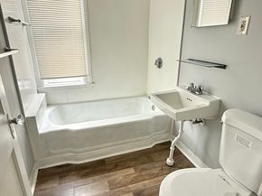 6 Berkeley St, Worcester MA 01605