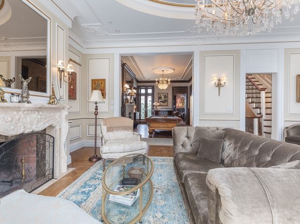 11 Chestnut Street, Boston MA 02108