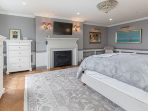 11 Chestnut Street, Boston MA 02108