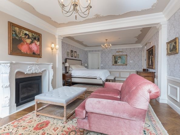 11 Chestnut Street, Boston MA 02108