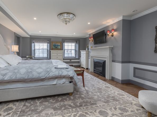 11 Chestnut Street, Boston MA 02108