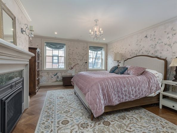11 Chestnut Street, Boston MA 02108