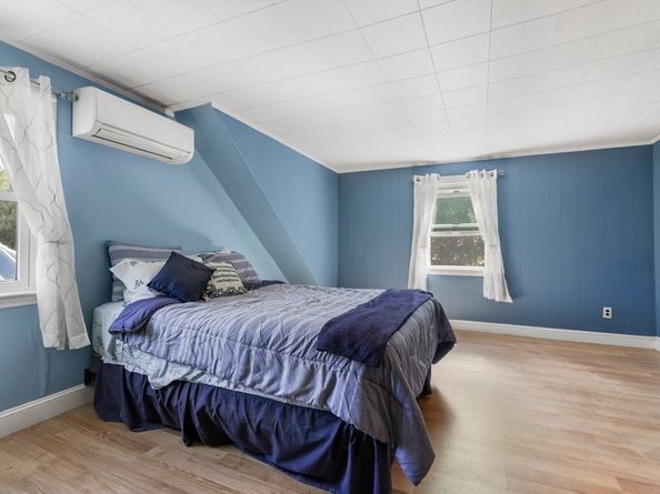 14 Alandale Pkwy, Norwood MA 02062