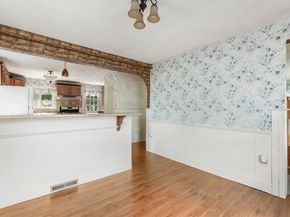 14 Alandale Pkwy, Norwood MA 02062