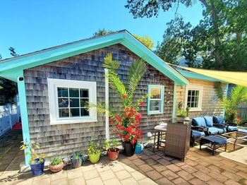 13 Woodland Cir. Family Compound