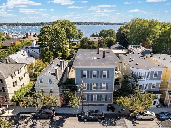 131 Derby St. 3R, Salem MA 01970