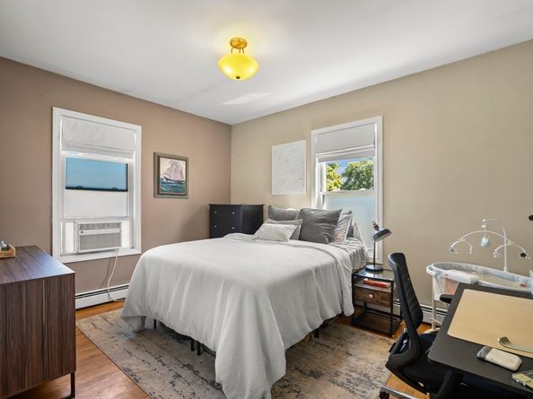 131 Derby St. 3R, Salem MA 01970