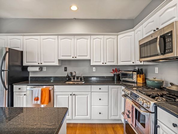 131 Derby St. 3R, Salem MA 01970