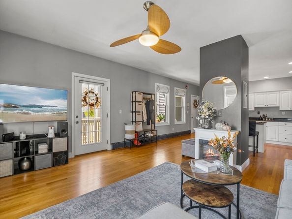 131 Derby St. 3R, Salem MA 01970