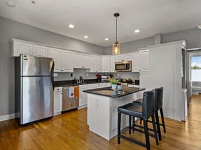 131 Derby St. 3R, Salem MA 01970