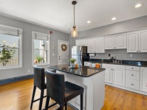 131 Derby St. 3R, Salem MA 01970