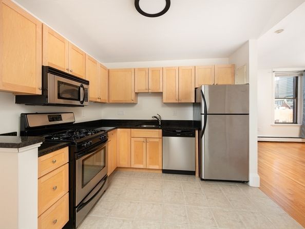 362 Commonwealth Ave 4E, Boston MA 02115