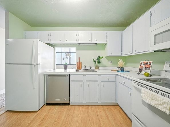 77 Adams St 610, Quincy MA 02169