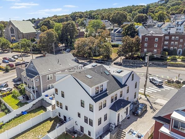 11 Lowell St B, Arlington MA 02476
