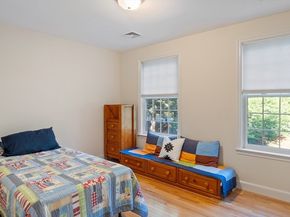 27 Rivercrest Dr, West Newbury MA 01985