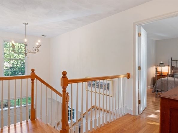 27 Rivercrest Dr, West Newbury MA 01985