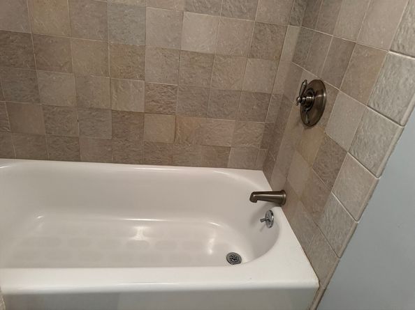 200 Cove Way 819, Quincy MA 02169