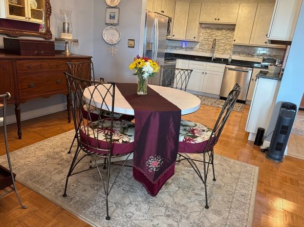 200 Cove Way 819, Quincy MA 02169