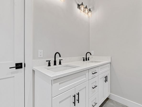 83 Eliot St, Natick MA 01760
