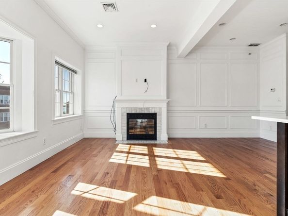 823 East Sixth Street 3, Boston MA 02127