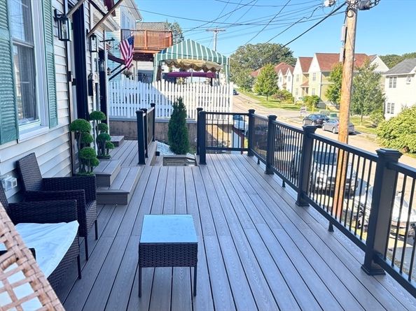 109 Oak St, Clinton MA 01510
