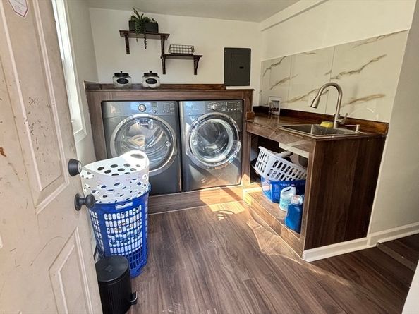 109 Oak St, Clinton MA 01510