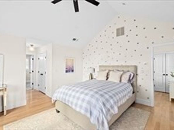 5 Vernon Avenue, Hull MA 02045