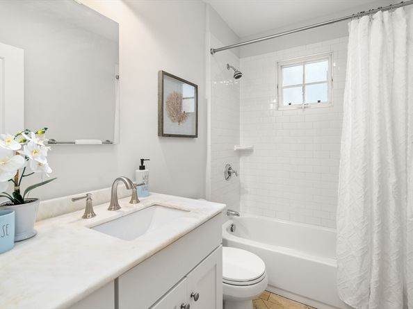 107 1/2 Inman Street 1, Cambridge MA 02139