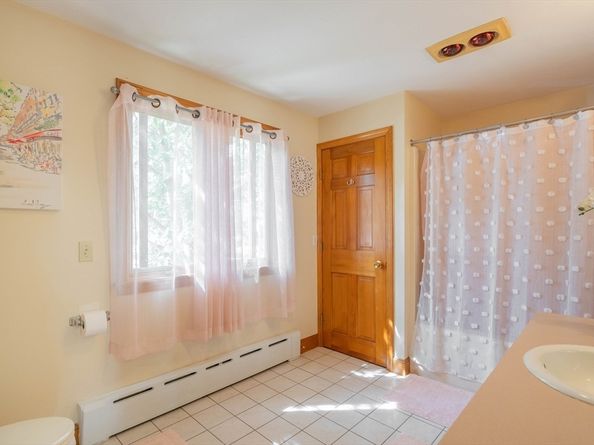 47 Lakeshore Drive, Spencer MA 01562