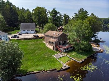 47 Lakeshore Drive