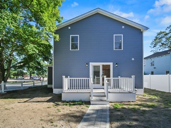 56 Grove Avenue, Wilmington MA 01887