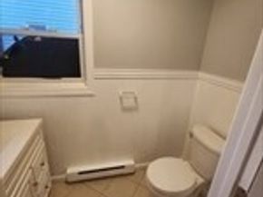 10 Douglas Ct, Worcester MA 01603
