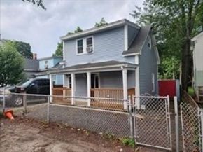 10 Douglas Ct, Worcester MA 01603