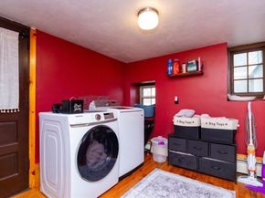 8 Old Fisher Ln, Walpole MA 02081