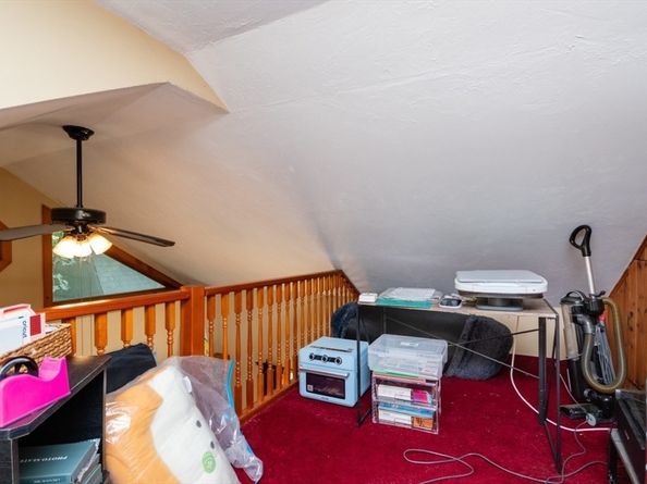 8 Old Fisher Ln, Walpole MA 02081