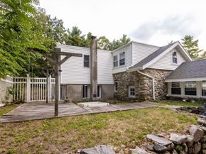 8 Old Fisher Ln, Walpole MA 02081