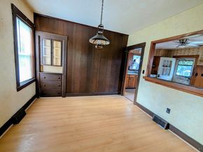 66 Brookfield Rd, Charlton MA 01507