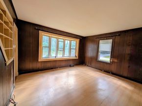 66 Brookfield Rd, Charlton MA 01507
