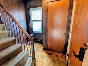 66 Brookfield Rd, Charlton MA 01507