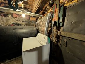 66 Brookfield Rd, Charlton MA 01507