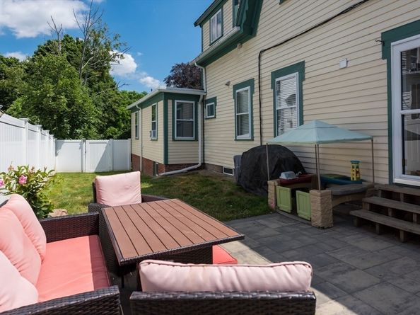 64 Centre Ave 1, Abington MA 02351
