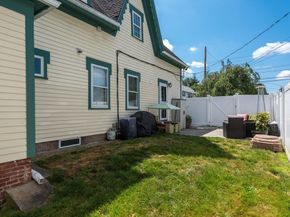 64 Centre Ave 1, Abington MA 02351