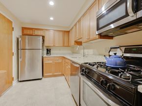 365 Washington St 4, Norwood MA 02062