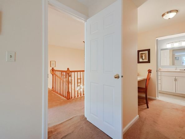 365 Washington St 4, Norwood MA 02062