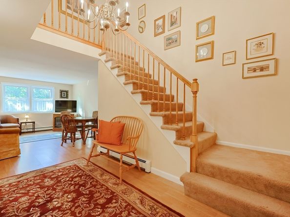 365 Washington St 4, Norwood MA 02062