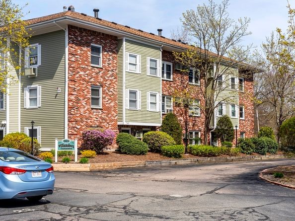 365 Washington St 4, Norwood MA 02062